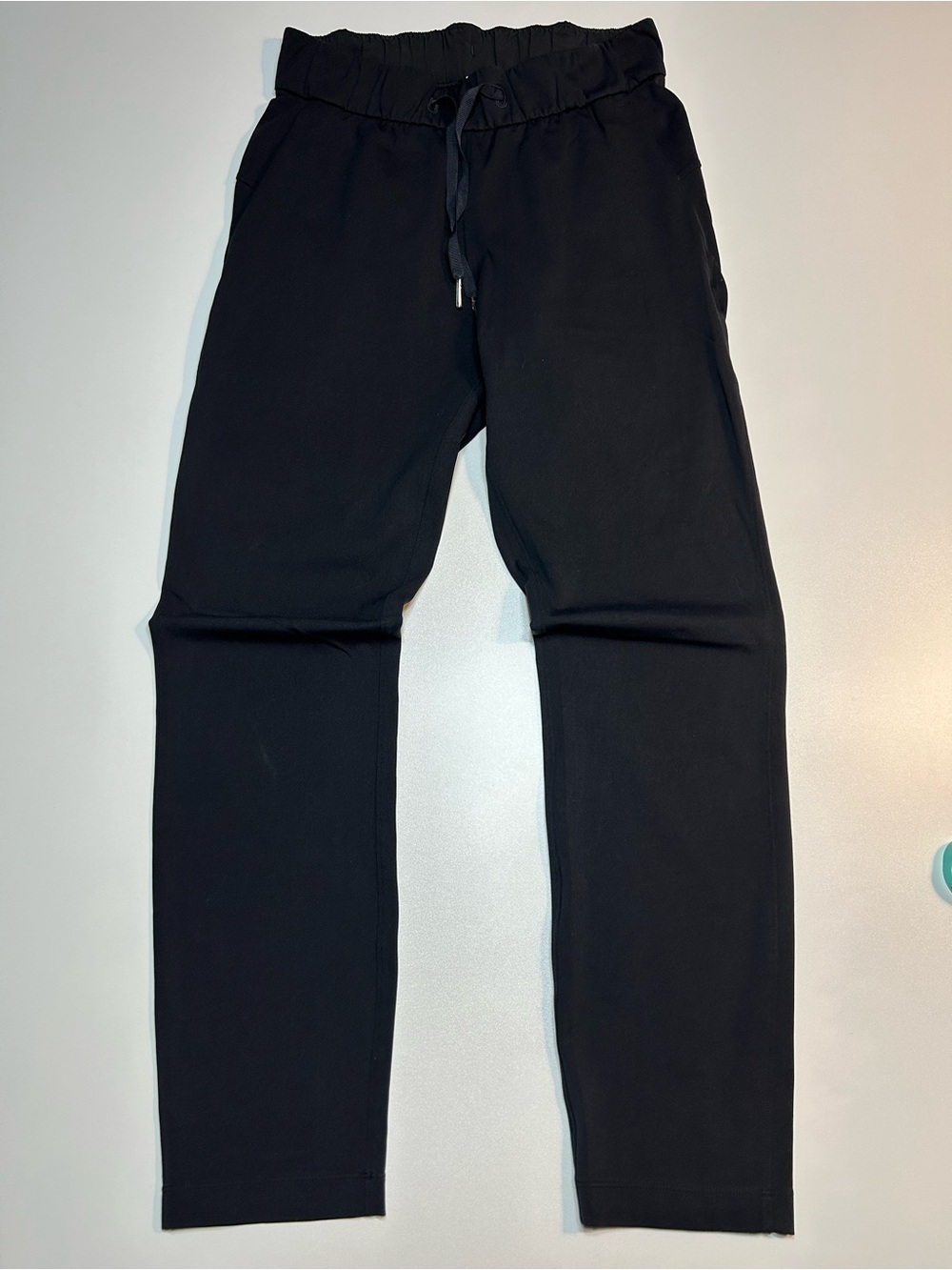 Lululemon On The Fly Pant Black Luxtreme 7/8 Cropped Drawstring Travel Trousers